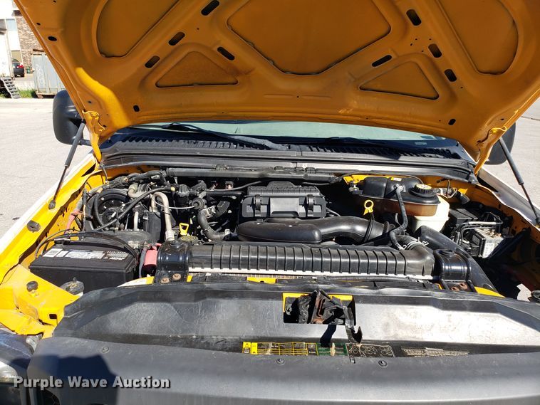 image for item DG7562 2005 Ford F250 Super Duty Crew Cab pickup truck