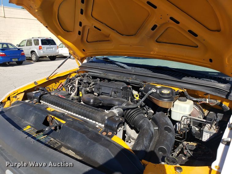 image for item DG7562 2005 Ford F250 Super Duty Crew Cab pickup truck