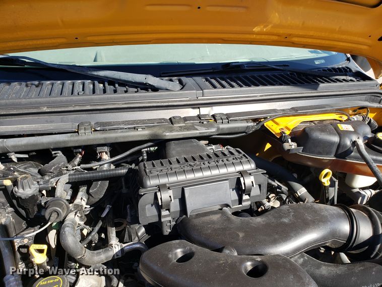 image for item DG7562 2005 Ford F250 Super Duty Crew Cab pickup truck