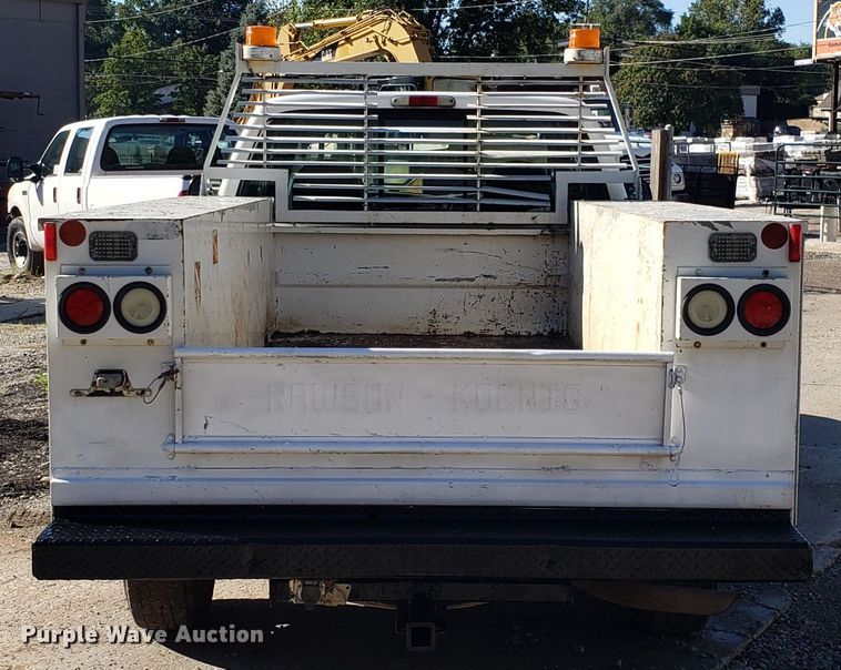 image for item DG7565 2002 Ford F250 Super Duty SuperCab utility bed pickup truck