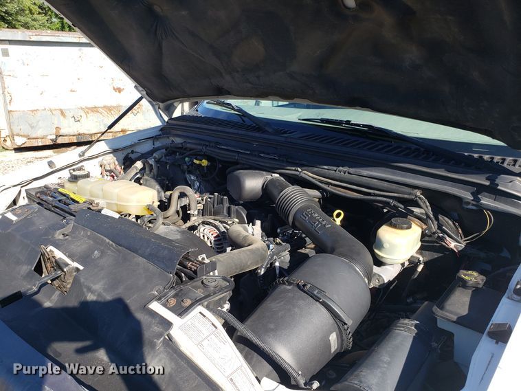 image for item DG7565 2002 Ford F250 Super Duty SuperCab utility bed pickup truck