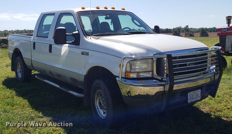image for item DG7571 2004 Ford F250 Super Duty Crew Cab pickup truck