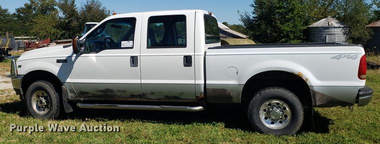 image for item DG7571 2004 Ford F250 Super Duty Crew Cab pickup truck