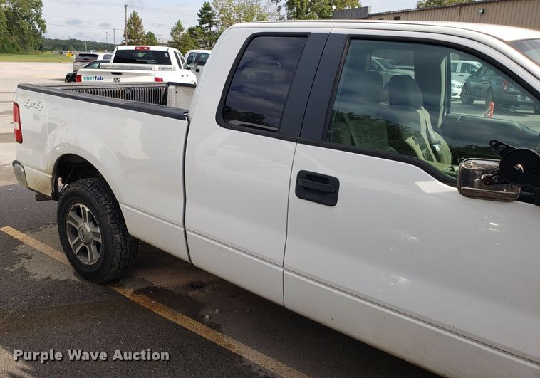 image for item DG7678 2007 Ford F150 SuperCab pickup truck