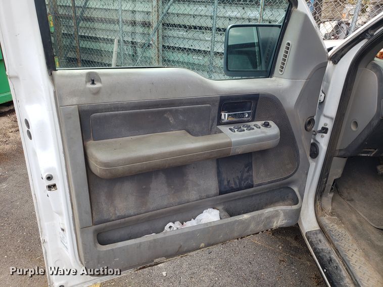 image for item DG7678 2007 Ford F150 SuperCab pickup truck