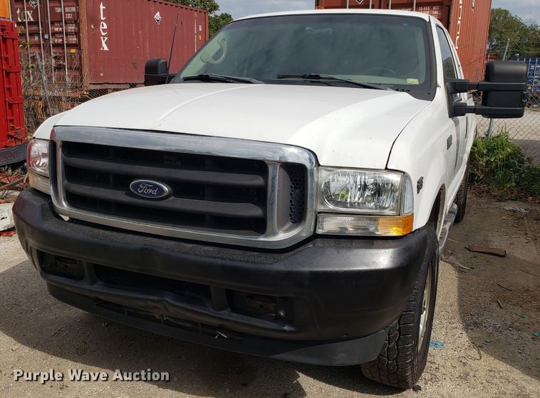 image for item DG7690 2002 Ford F250 Super Duty SuperCab pickup truck