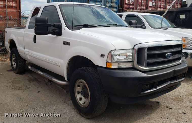 image for item DG7690 2002 Ford F250 Super Duty SuperCab pickup truck