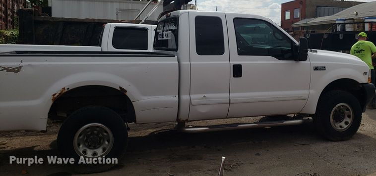 image for item DG7690 2002 Ford F250 Super Duty SuperCab pickup truck