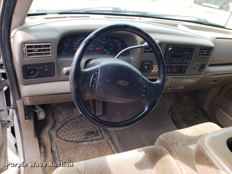 image for item DG7690 2002 Ford F250 Super Duty SuperCab pickup truck