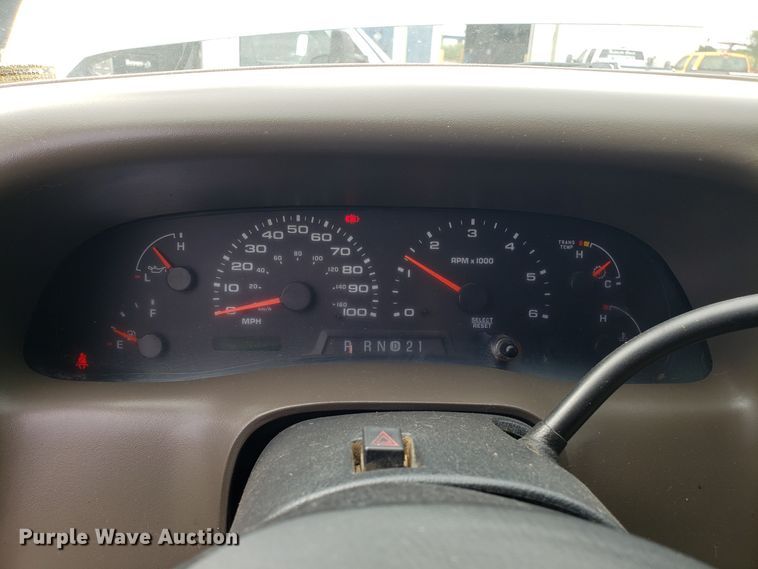 image for item DG7690 2002 Ford F250 Super Duty SuperCab pickup truck