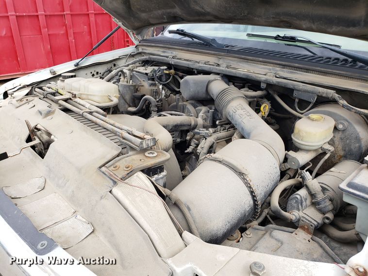 image for item DG7690 2002 Ford F250 Super Duty SuperCab pickup truck