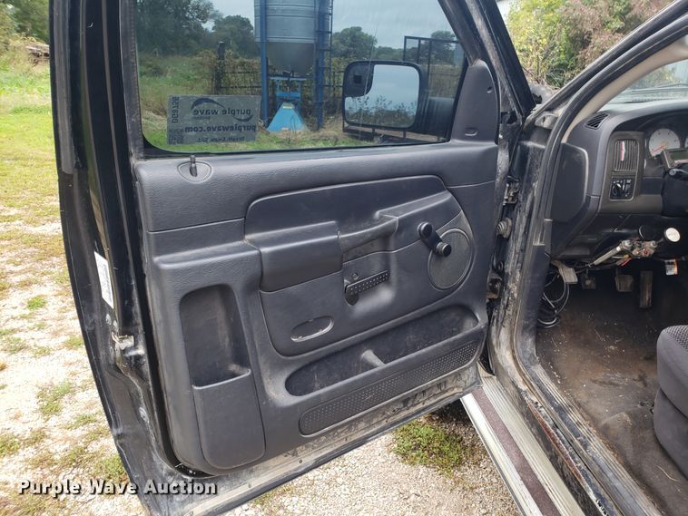 image for item DG8756 2003 Dodge Ram 3500 bale bed pickup truck