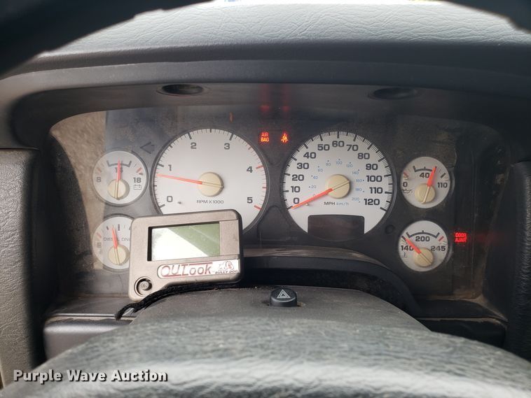 image for item DG8756 2003 Dodge Ram 3500 bale bed pickup truck