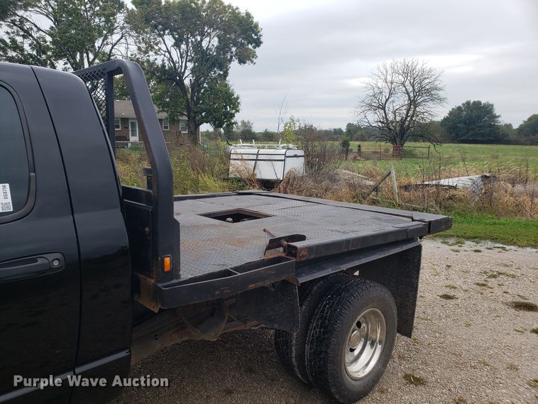 image for item DG8756 2003 Dodge Ram 3500 bale bed pickup truck