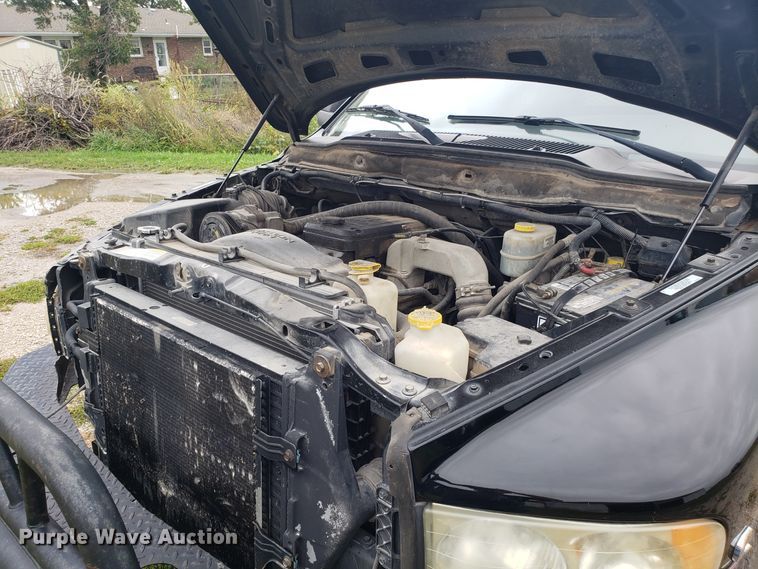 image for item DG8756 2003 Dodge Ram 3500 bale bed pickup truck