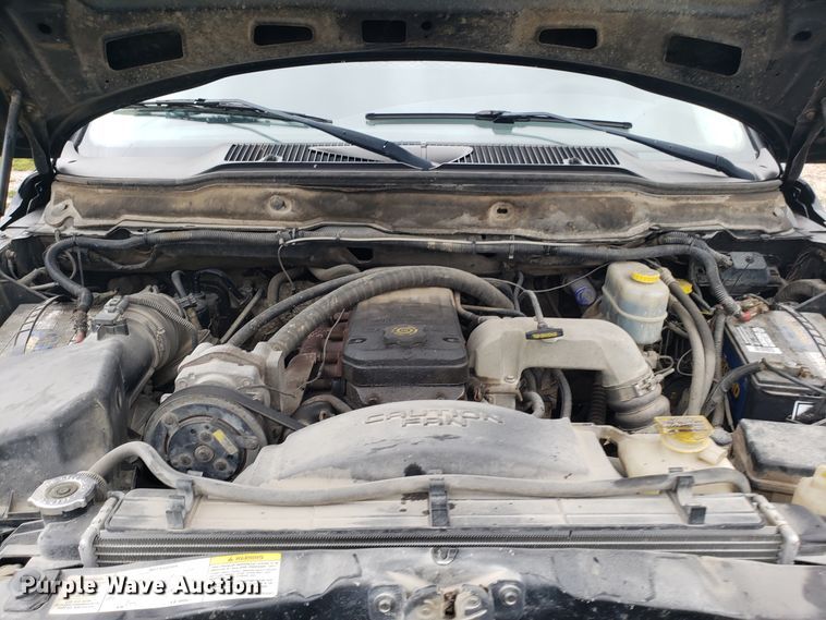 image for item DG8756 2003 Dodge Ram 3500 bale bed pickup truck