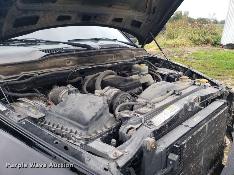 image for item DG8756 2003 Dodge Ram 3500 bale bed pickup truck