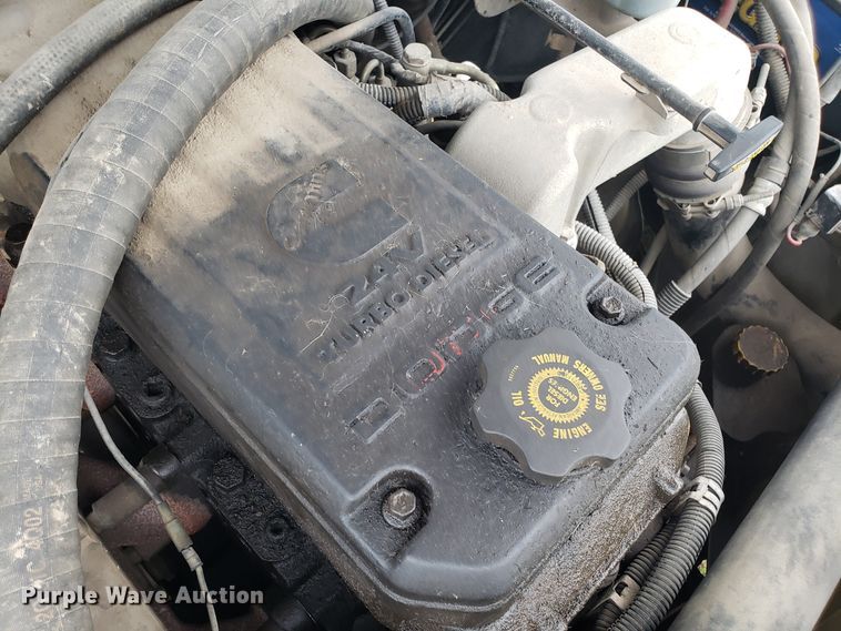 image for item DG8756 2003 Dodge Ram 3500 bale bed pickup truck