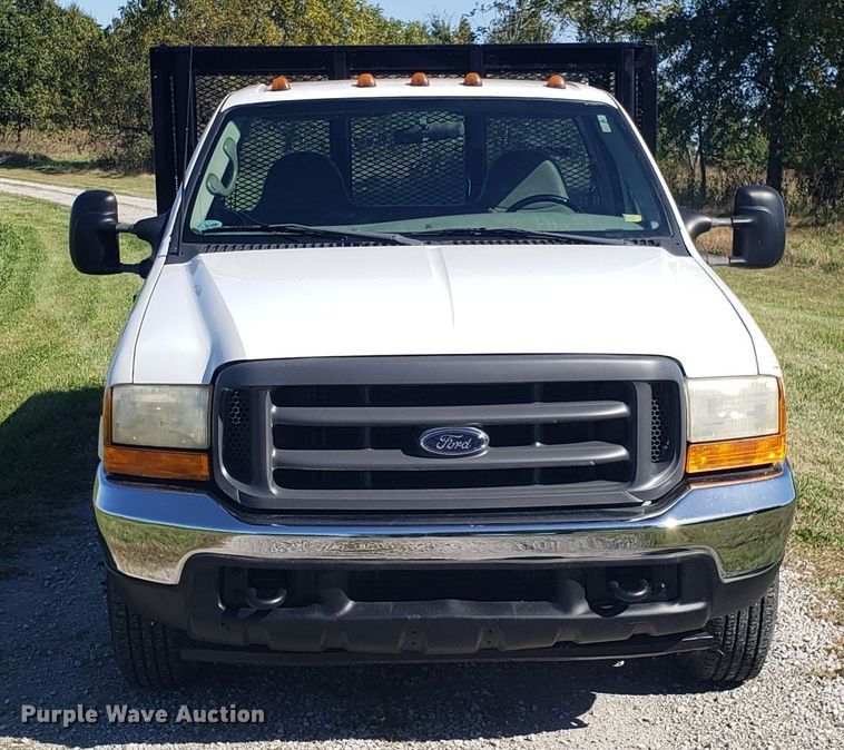 image for item DG8766 2001 Ford F350 Super Duty flatbed pickup truck