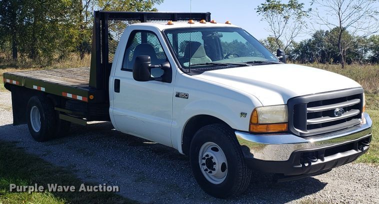 image for item DG8766 2001 Ford F350 Super Duty flatbed pickup truck