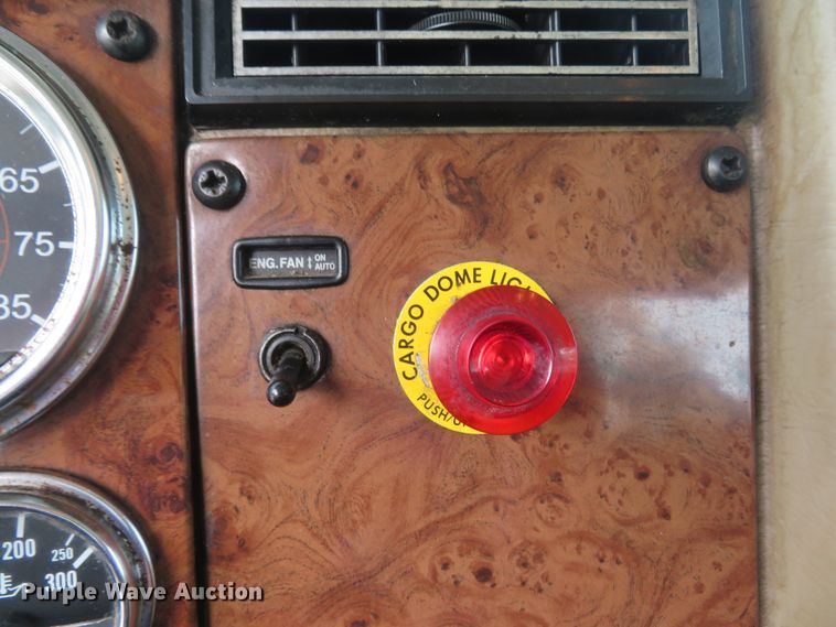 image for item DH1593 2006 Peterbilt 335 truck cab and chassis