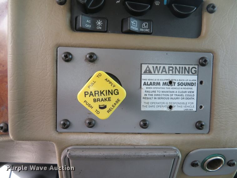 image for item DH1593 2006 Peterbilt 335 truck cab and chassis