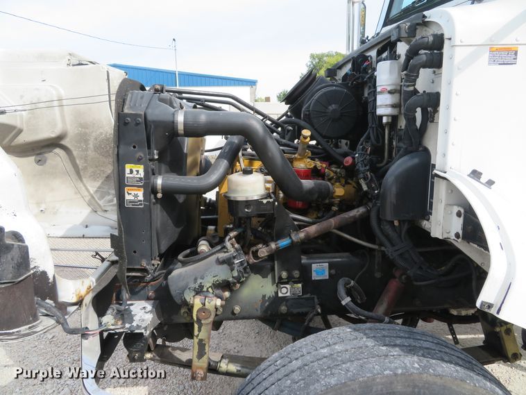 image for item DH1593 2006 Peterbilt 335 truck cab and chassis