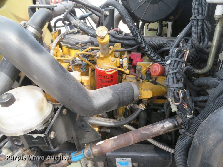 image for item DH1593 2006 Peterbilt 335 truck cab and chassis