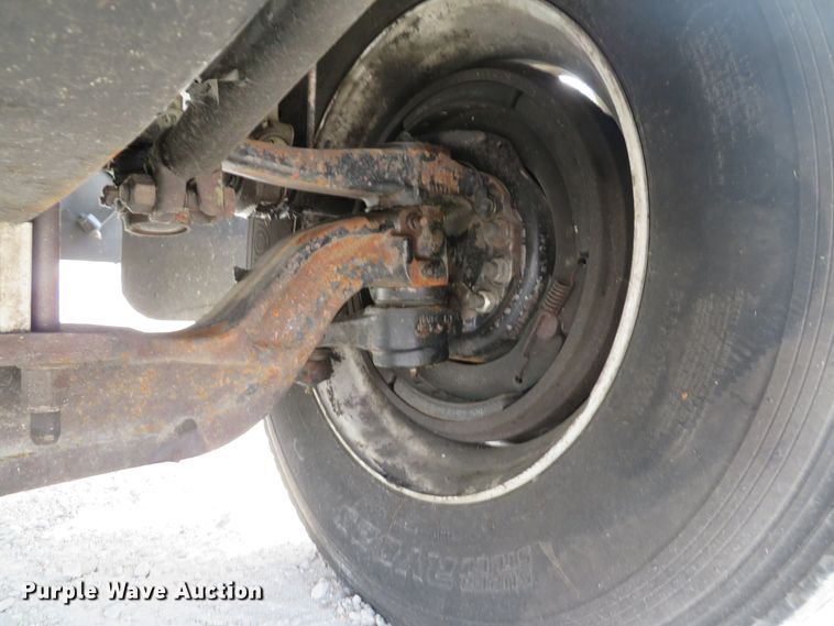 image for item DH1593 2006 Peterbilt 335 truck cab and chassis