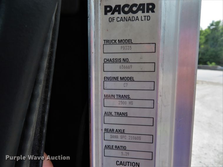 image for item DH1593 2006 Peterbilt 335 truck cab and chassis