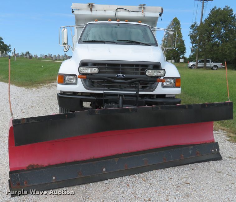 image for item DH1597 2003 Ford F650 Super Duty XL dump truck