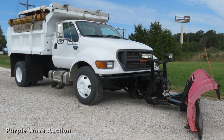 image for item DH1597 2003 Ford F650 Super Duty XL dump truck