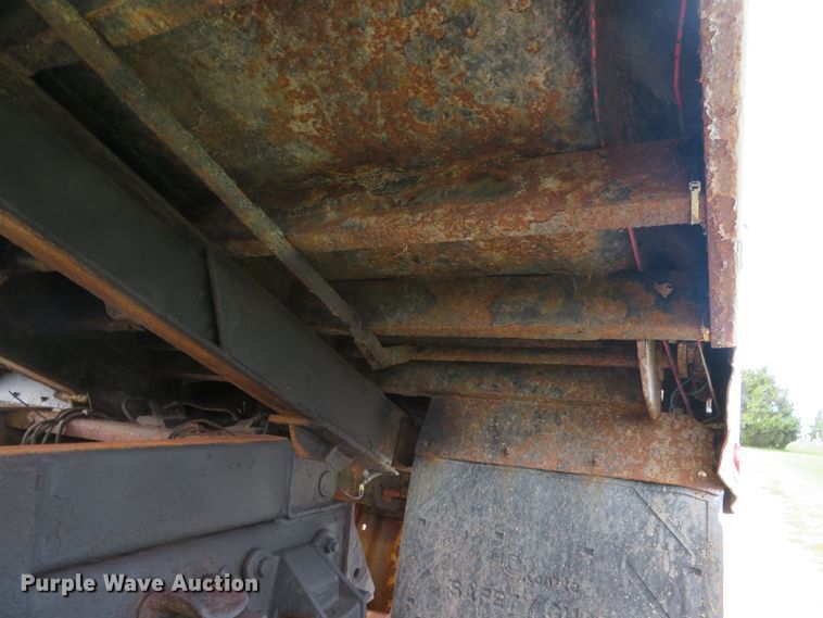 image for item DH1597 2003 Ford F650 Super Duty XL dump truck