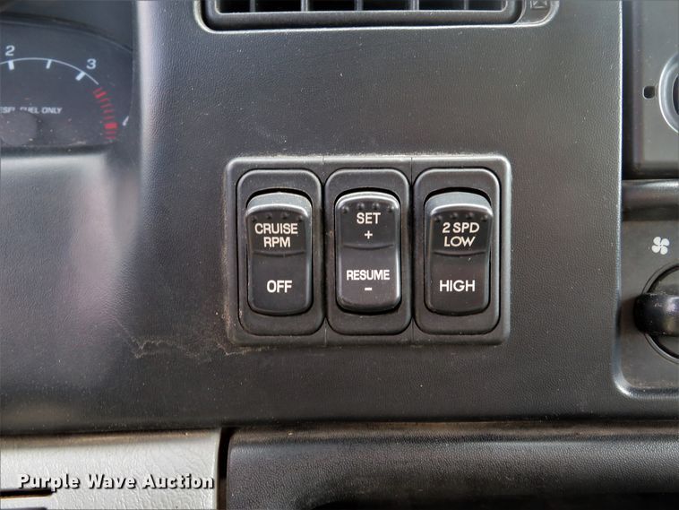 image for item DH1597 2003 Ford F650 Super Duty XL dump truck