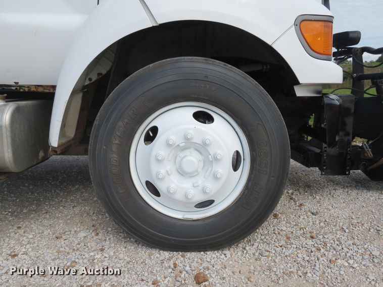 image for item DH1597 2003 Ford F650 Super Duty XL dump truck