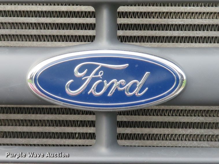 image for item DH1597 2003 Ford F650 Super Duty XL dump truck