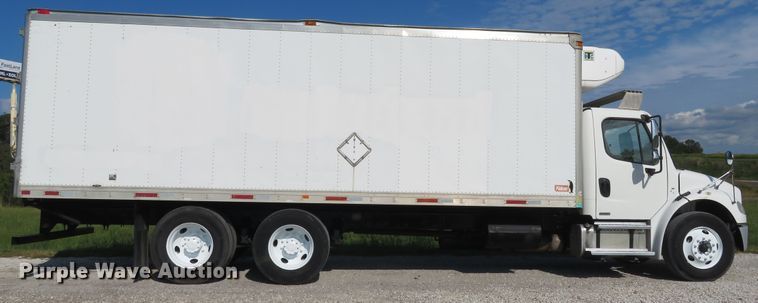 image for item DH1598 2007 Freightliner Business Class M2 refrigerated box truck