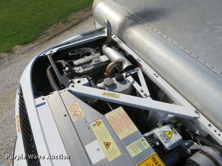 image for item DH1598 2007 Freightliner Business Class M2 refrigerated box truck