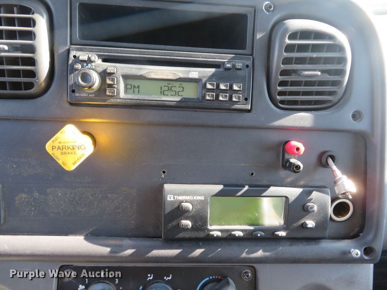 image for item DH1598 2007 Freightliner Business Class M2 refrigerated box truck