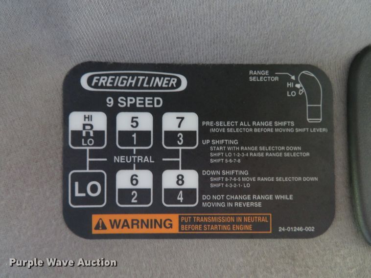 image for item DH1598 2007 Freightliner Business Class M2 refrigerated box truck