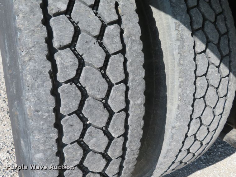 image for item DH1598 2007 Freightliner Business Class M2 refrigerated box truck