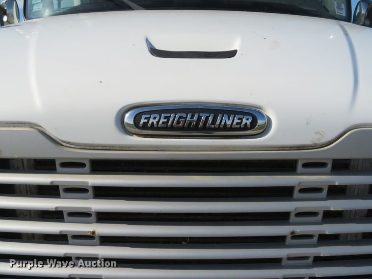 image for item DH1598 2007 Freightliner Business Class M2 refrigerated box truck