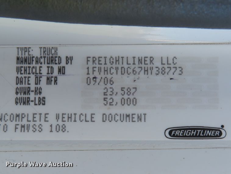 image for item DH1598 2007 Freightliner Business Class M2 refrigerated box truck