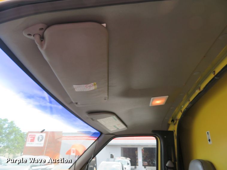 image for item DH1601 1998 Ford Econoline E350 box truck