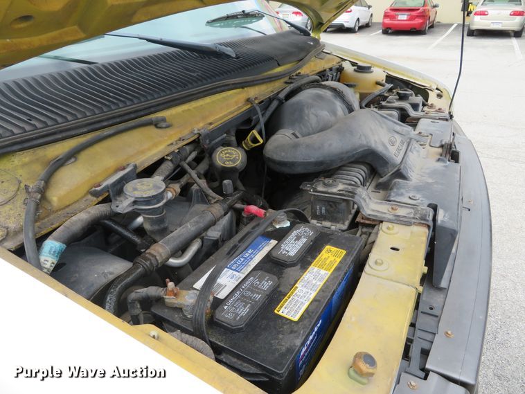 image for item DH1601 1998 Ford Econoline E350 box truck