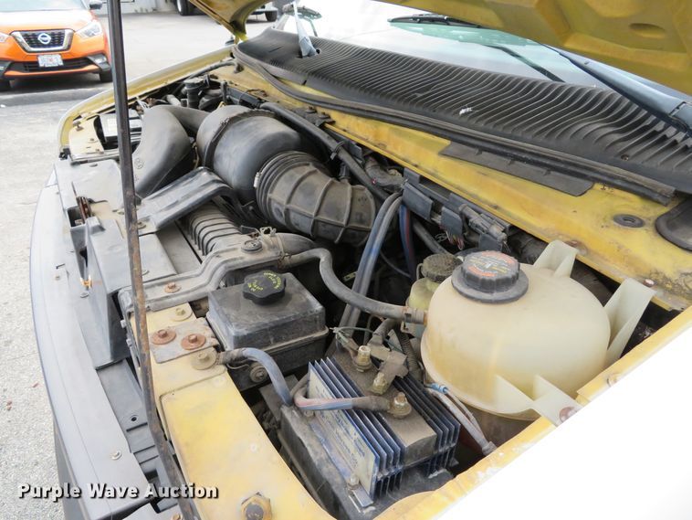 image for item DH1601 1998 Ford Econoline E350 box truck