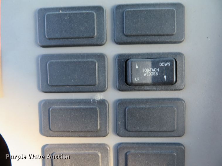 image for item DH1602 2011 Bobcat Toolcat 5600 utility vehicle