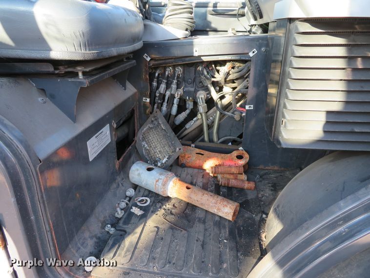 image for item DH1602 2011 Bobcat Toolcat 5600 utility vehicle