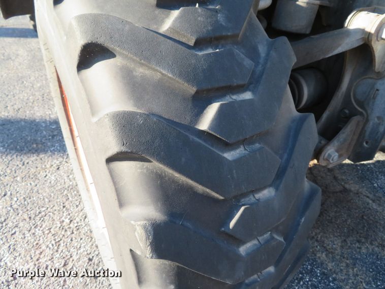 image for item DH1602 2011 Bobcat Toolcat 5600 utility vehicle