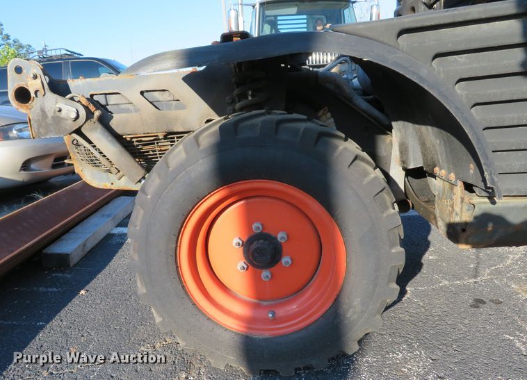 image for item DH1602 2011 Bobcat Toolcat 5600 utility vehicle